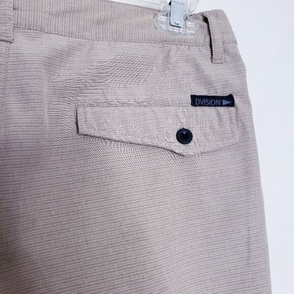 Division Tan Stripe Casual Chino Flat Front Shorts Men's Size 28 - Picture 4 of 7